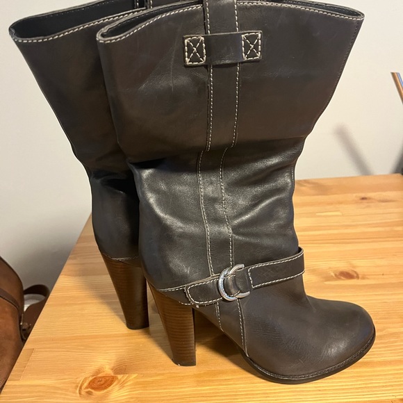 Ralph Lauren Knee-High Leather Boots - Picture 5 of 9